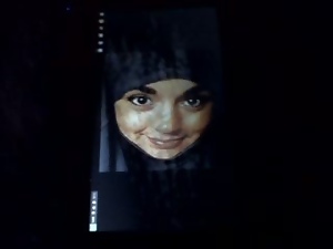 Hijab MONSTER facial Umayma